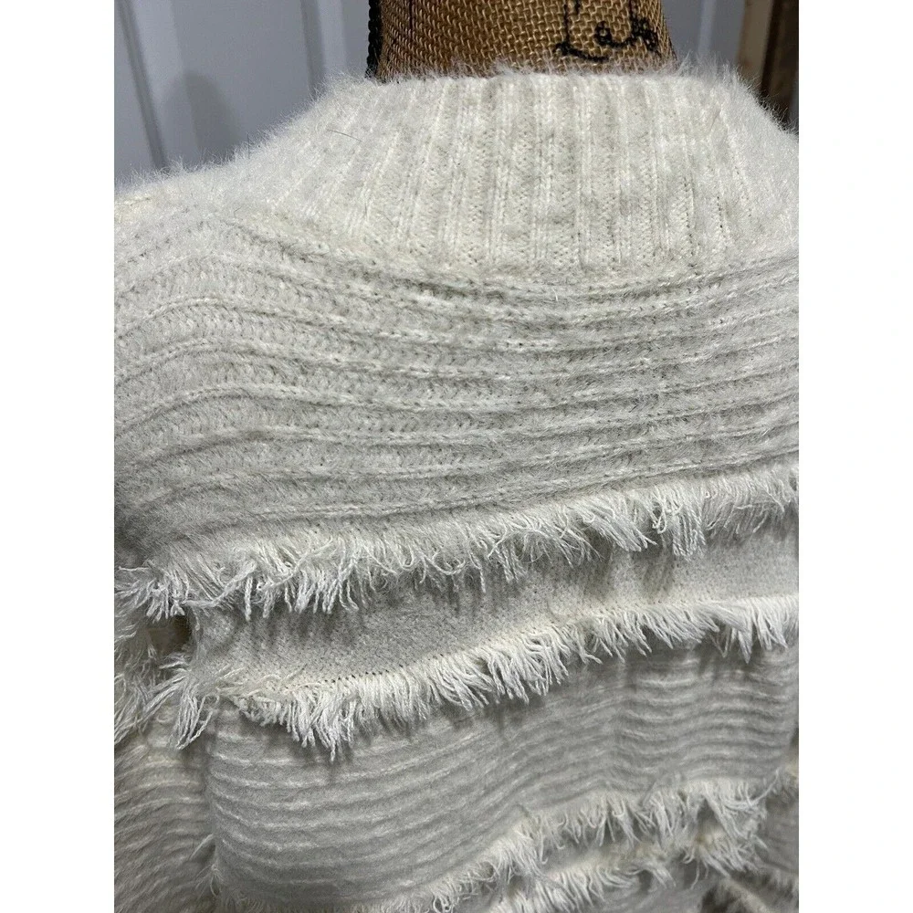 Very J Shaggy Sweater Size L